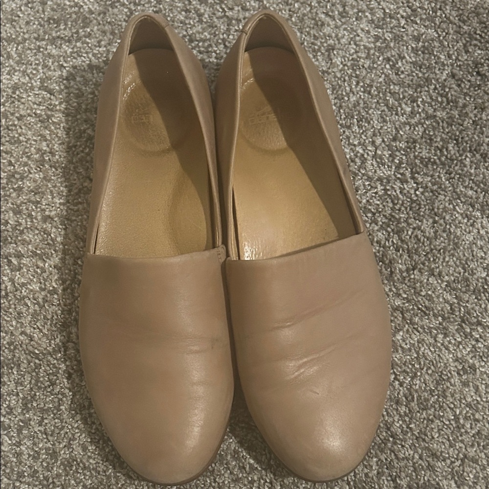 Dansko Women's Tan Loafers